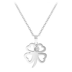 Clover necklace in...